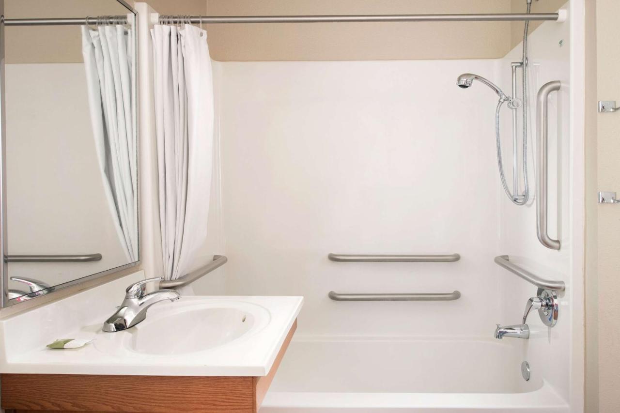 Extended America Select - - Airport 3* Cleveland